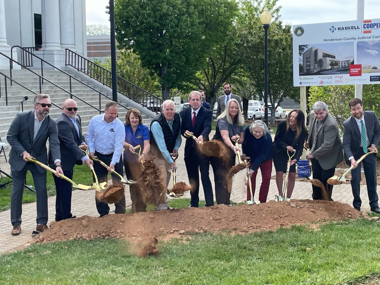 Henderson County approves $102 million courthouse financing contract